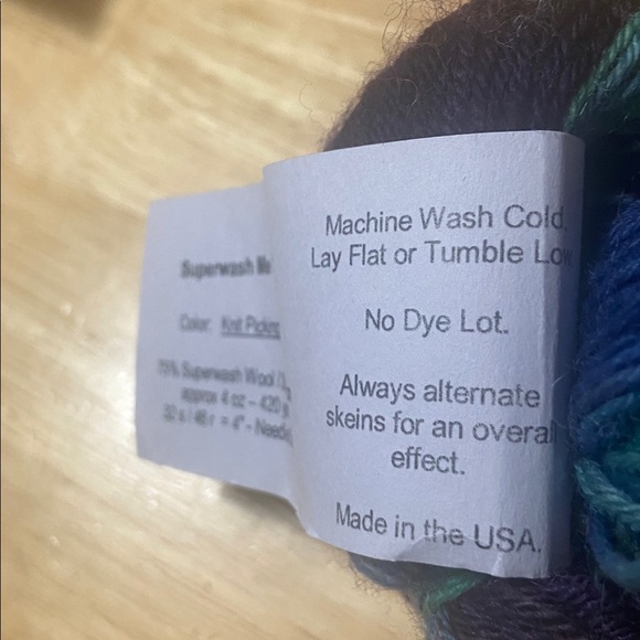 J. KNITS Knit Pickins’ Fun Superwash Me Sox yarn. Hand-dyed yarn - Picture 5 of 8